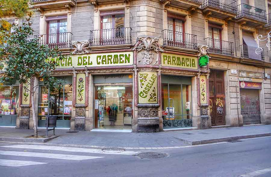Barrio del Raval by Gratis in Barcelona