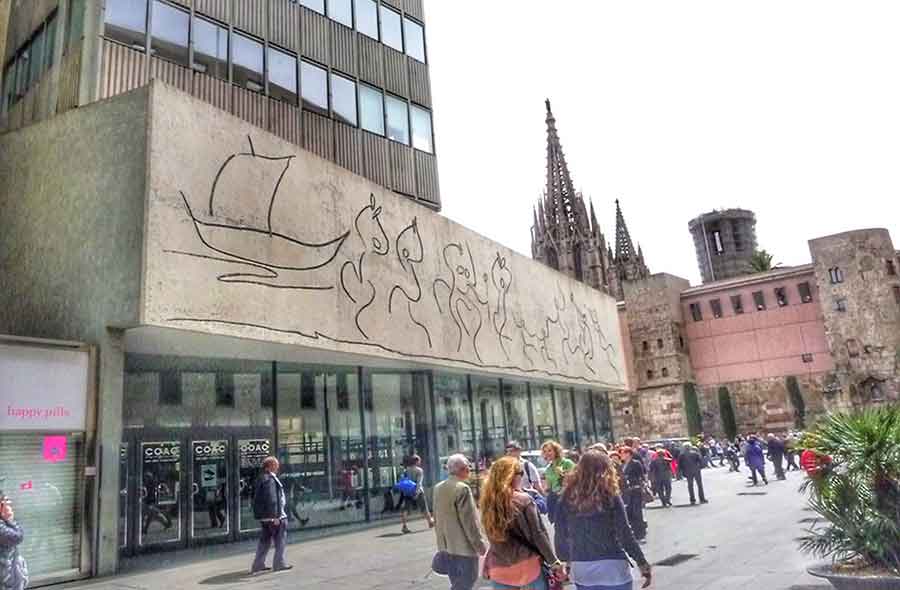 Frizo Pablo Picasso by Gratis in Barcelona