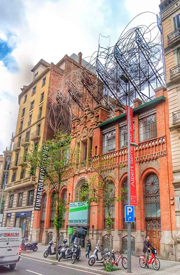 Fundacin Antoni Tapies by Gratis in Barcelona