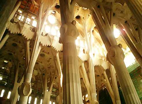 Baslica Sagrada Familia by Gratis in Barcelona