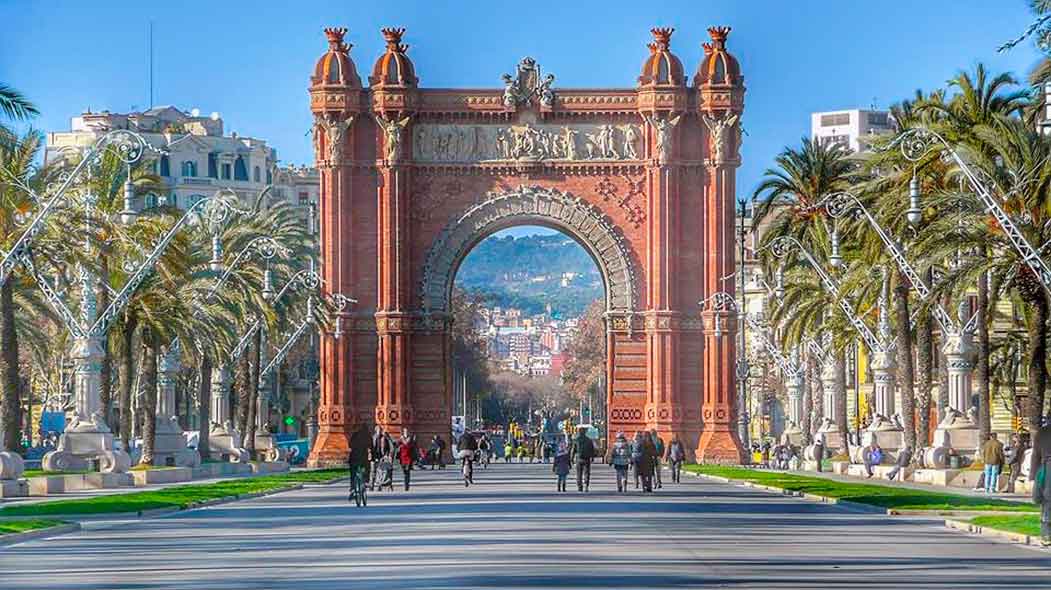 Arc of Triumf by Gratis in Barcelona