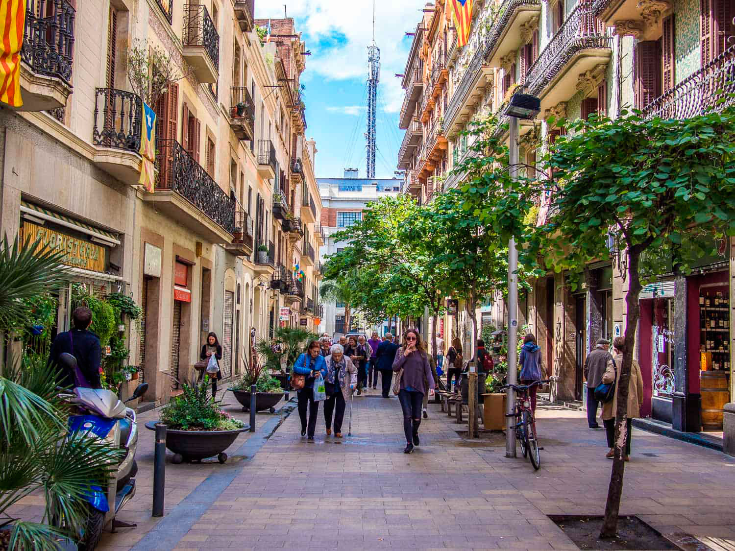 Grcia District by Gratis in Barcelona
