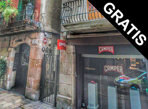 Flies Street by Gratis in Barcelona