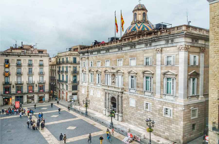 Sant Jaume Square by Gratis in Barcelona