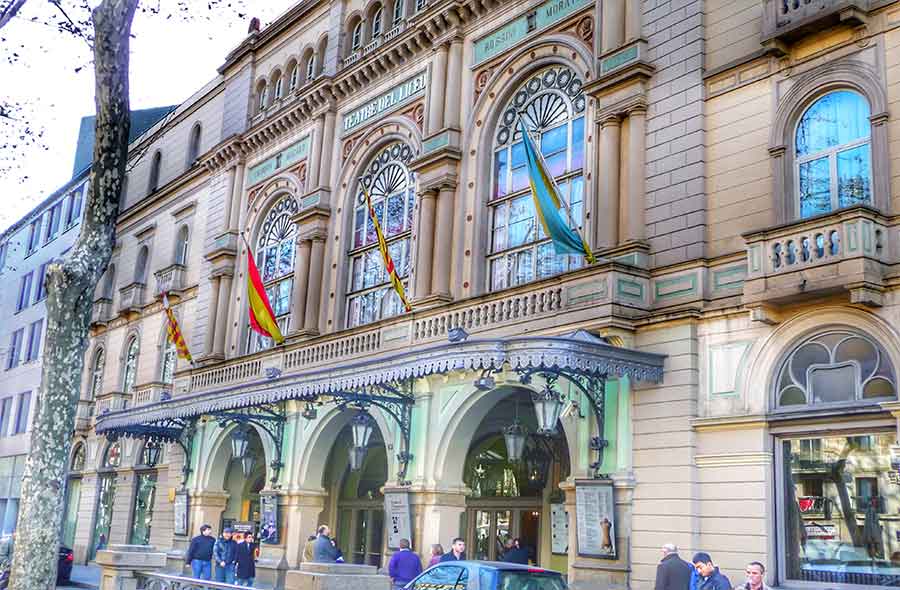 Great Theater of the Lyceum by Gratis in Barcelona